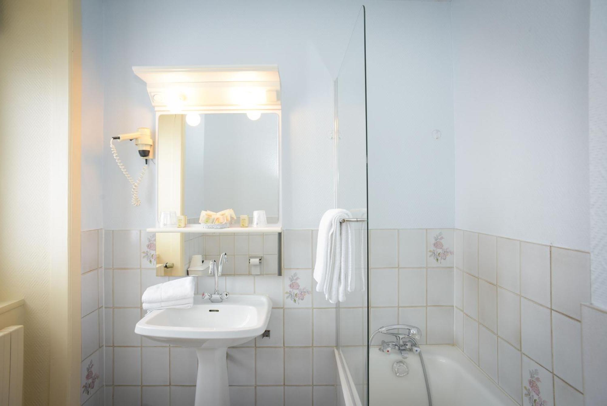 Logis Restaurant De La Selune 3* Ducey-Les Cheris